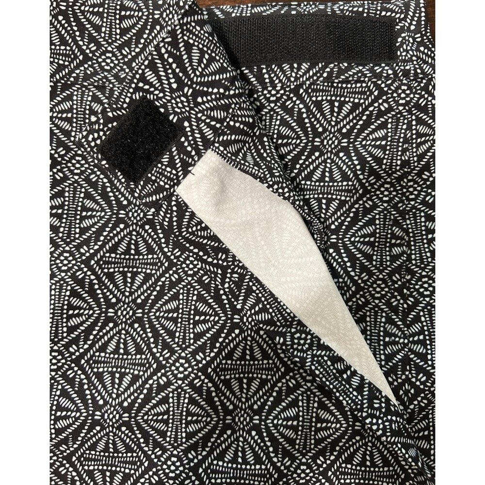 Rip Skirt Women's Size L Skirt Wrap Hawaiian Black Pearl Batik Print Black White - Picture 4 of 7